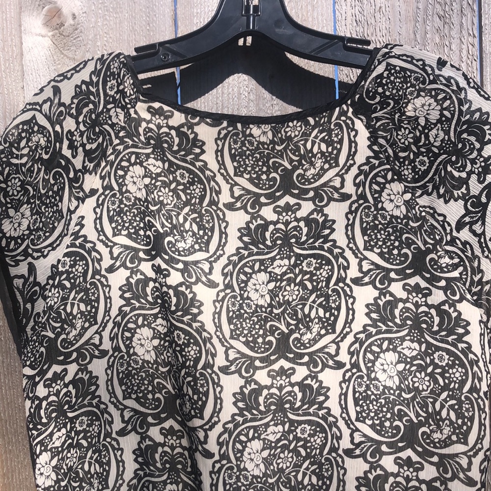 XL black and cream floral blouse - Picture 6 of 7